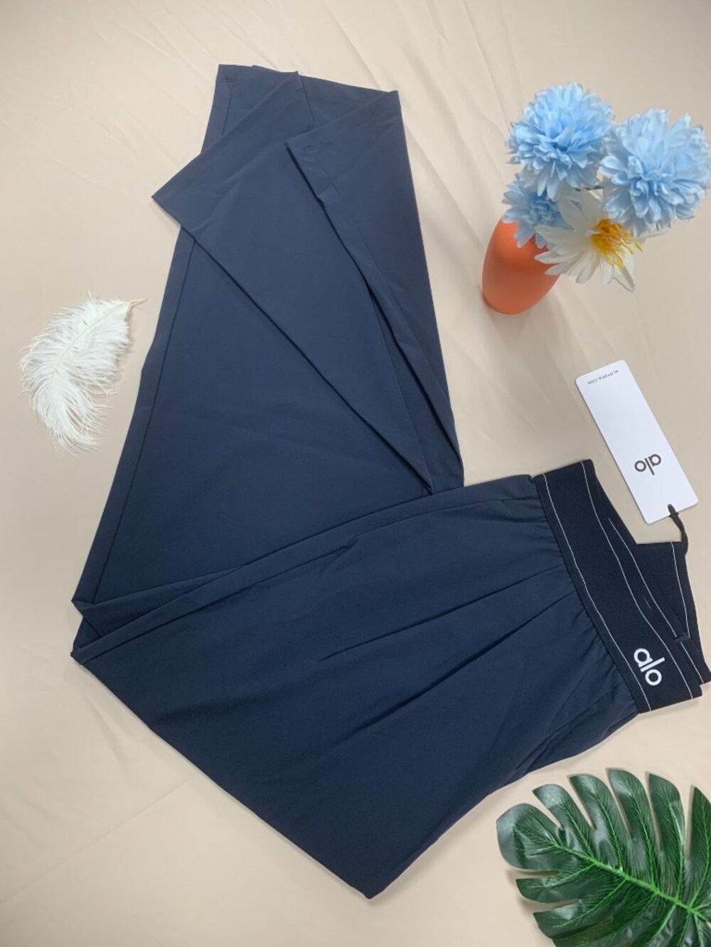 🌌ALO Yoga New Navy Relaxed Women's Suit Up Trouser✨Regular 30" Inseam - Picture 7 of 10